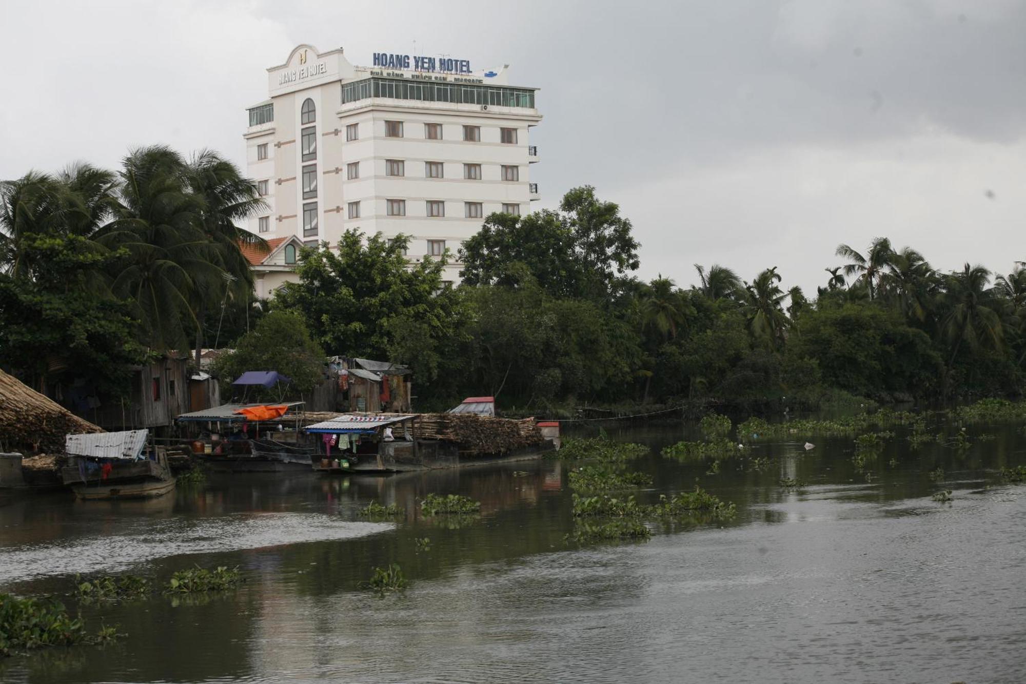 Hoang Yen Hotel Thuan An Eksteriør billede